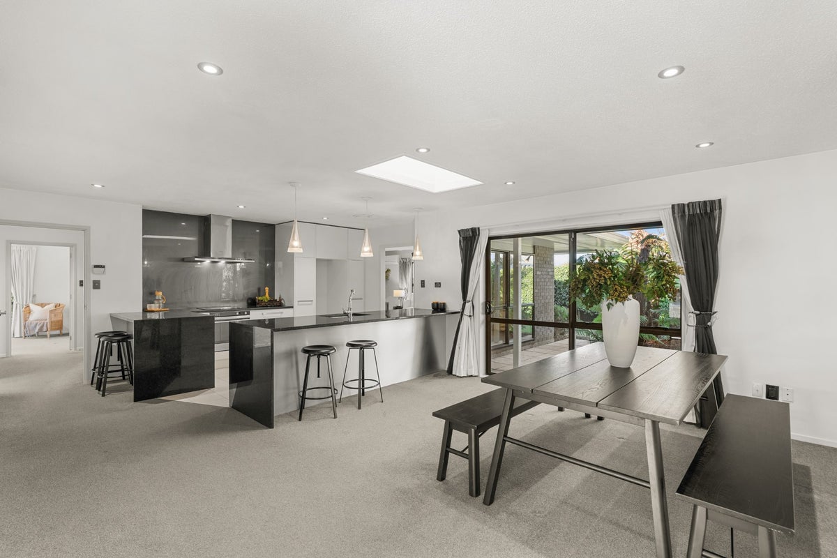 71 Westlake Drive, Halswell, Christchurch - Carousel 2