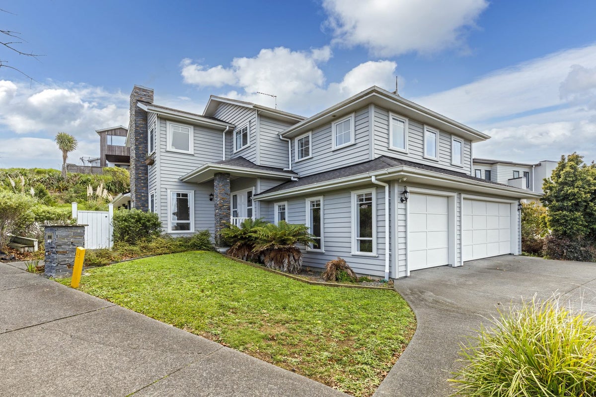 46 Te Oneroa Way, Long Bay, Auckland - Carousel 1
