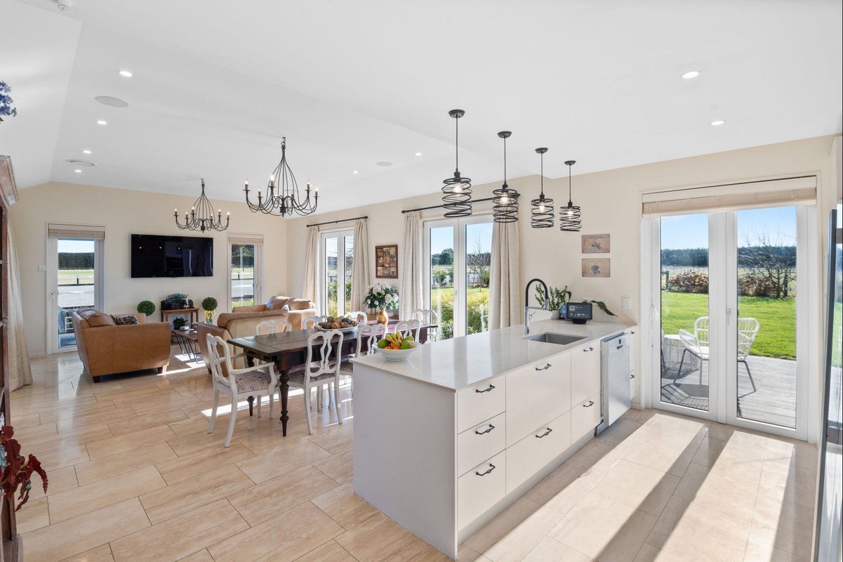 1/118 Alpineview, Christchurch - Carousel 2