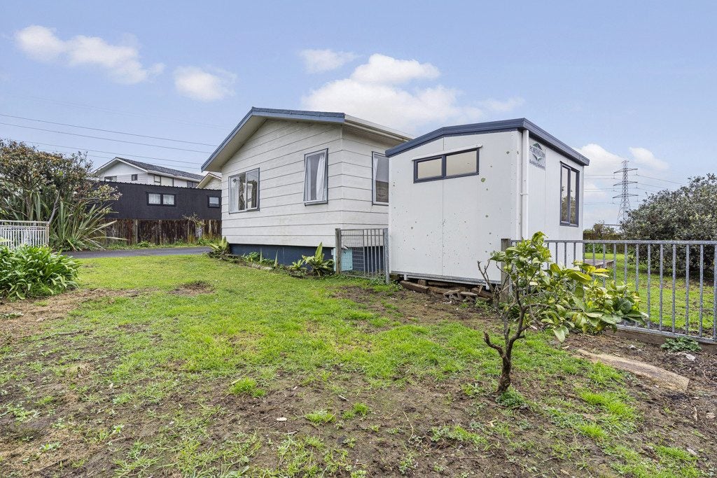 25 Matthews Road, Flat Bush, Manukau City, Auckland - Carousel 2