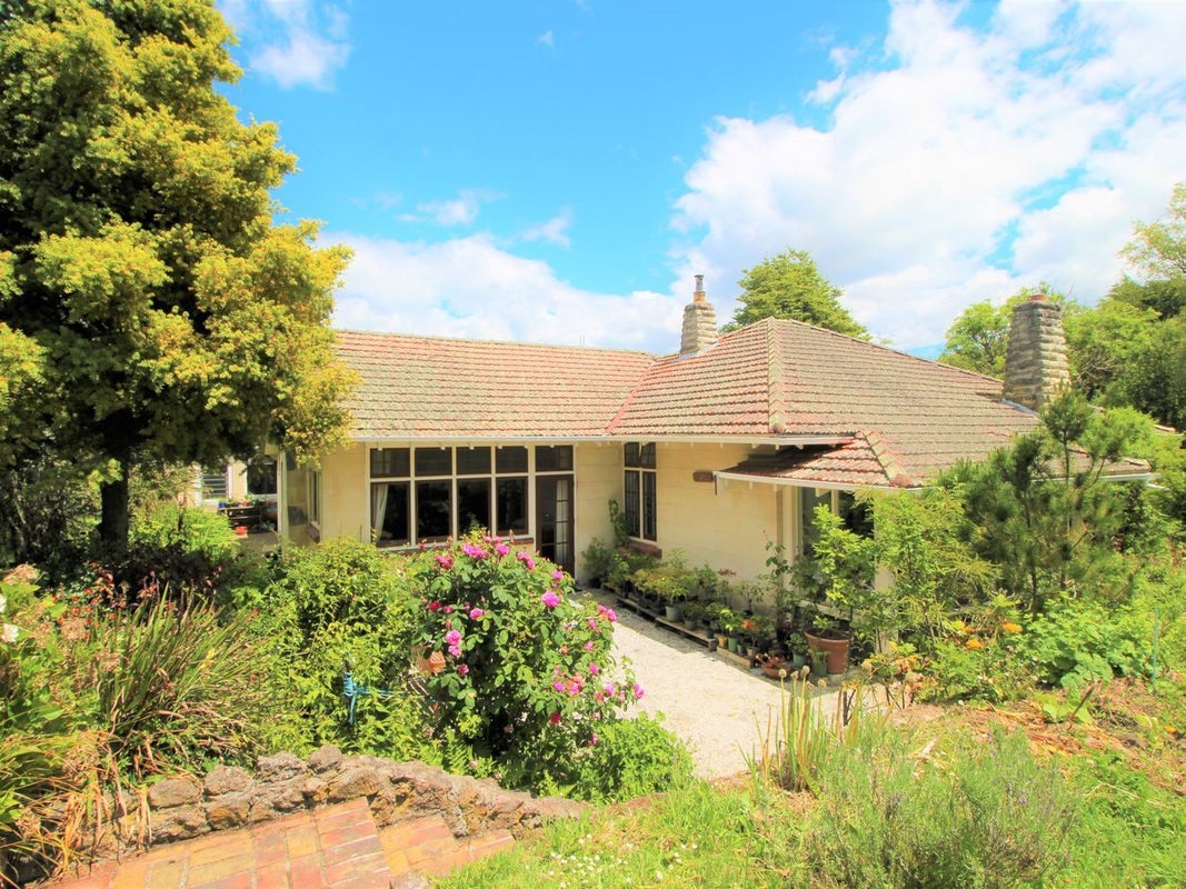 15 Awamoa Road, Holmes Hill, Oamaru - Carousel 1