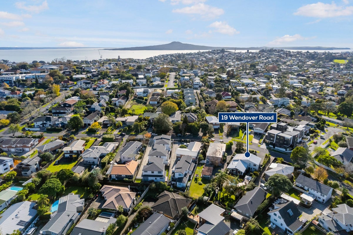 19 Wendover Road, Glendowie, Auckland - Carousel 31