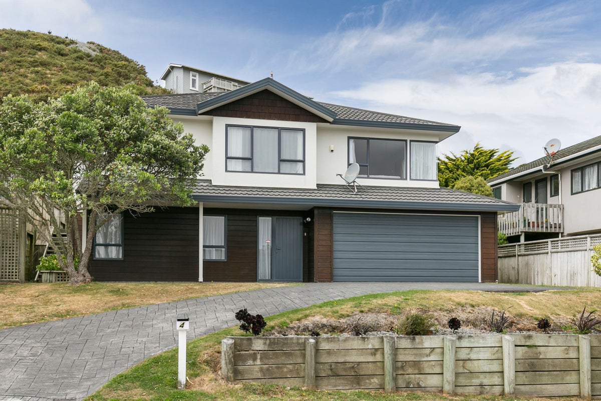 4 Nether Green Crescent, Johnsonville, Wellington - Carousel 1