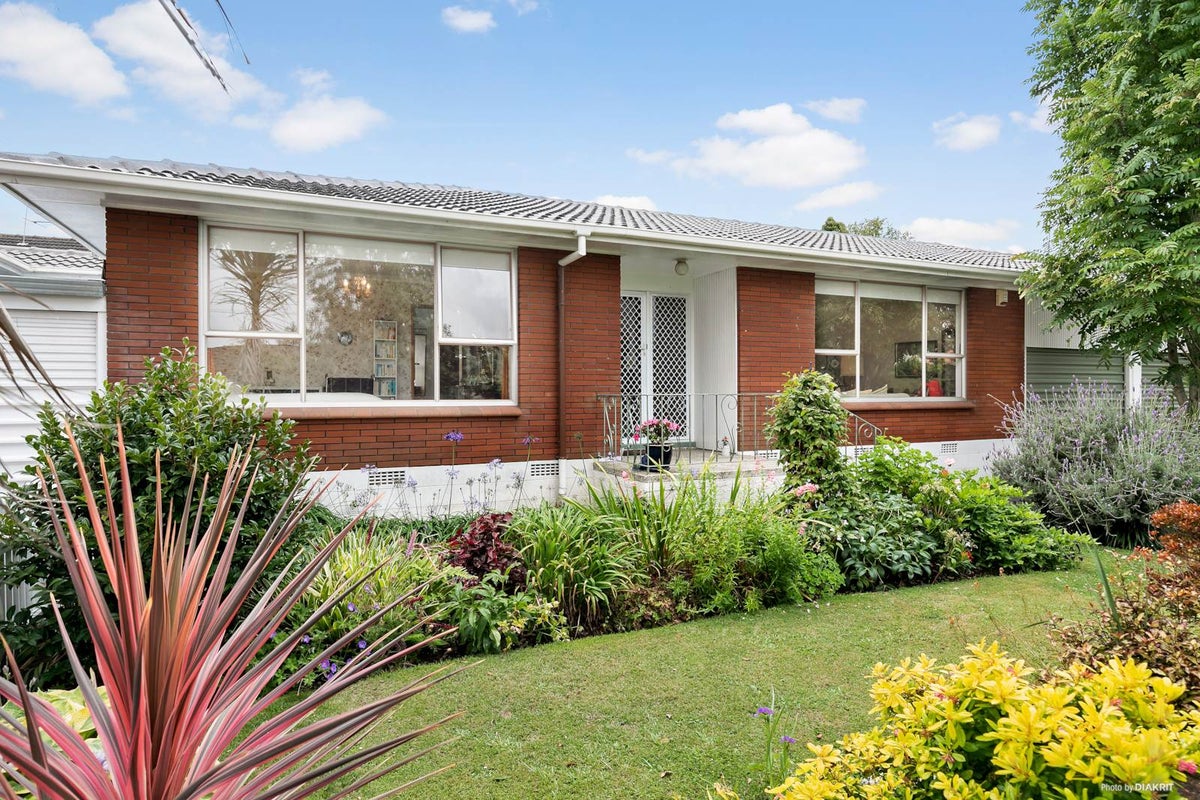 2/632 Manukau Road, Epsom, Auckland - Carousel 1