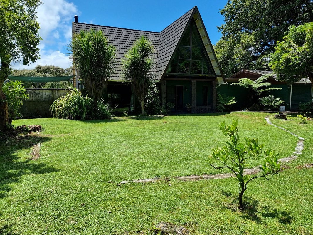 7 Magnolia Street, Outer Kaiti, Gisborne - Carousel 2