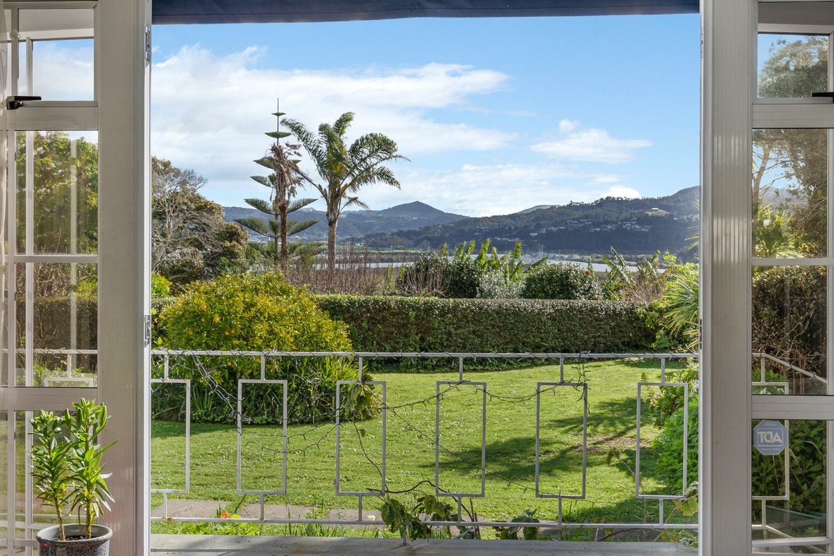 6 George Point Road, Onerahi, Whangarei - Carousel 2
