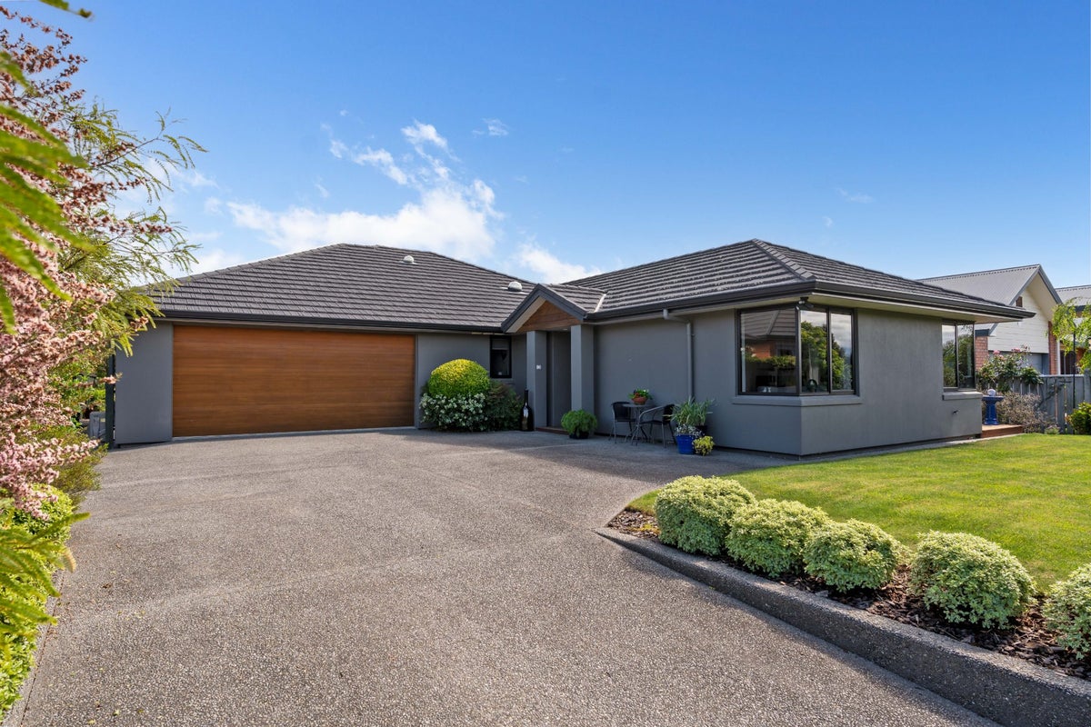 12 Tankersley Street, Lansdowne, Masterton - Carousel 2