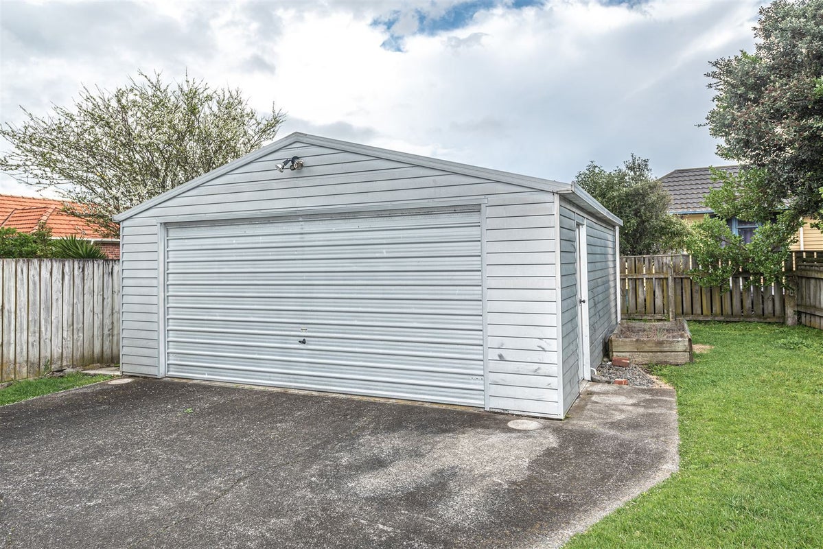 1 Fergusson Street, Springvale, Whanganui - Carousel 2