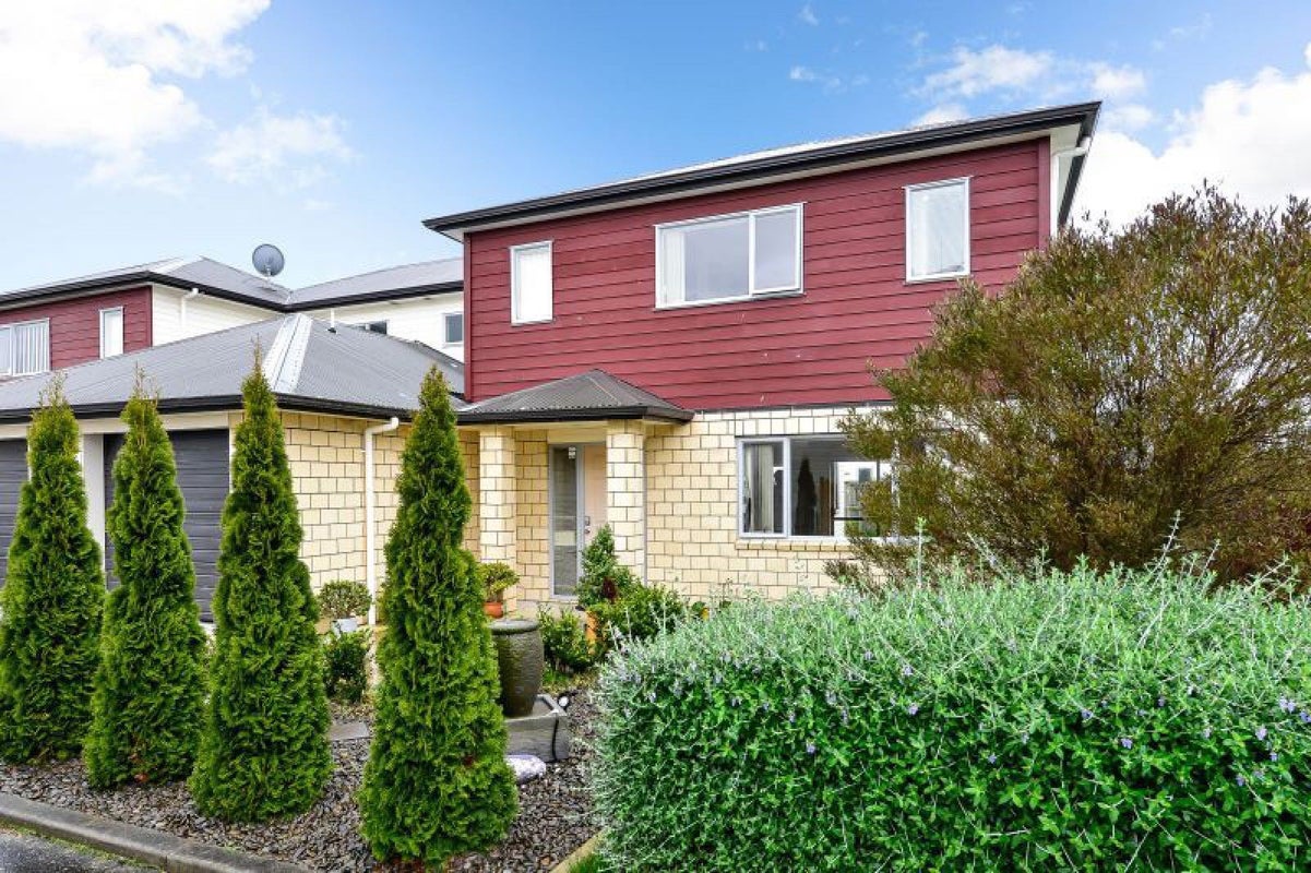 14 Waima Lane, Huntington, Hamilton - Carousel 2