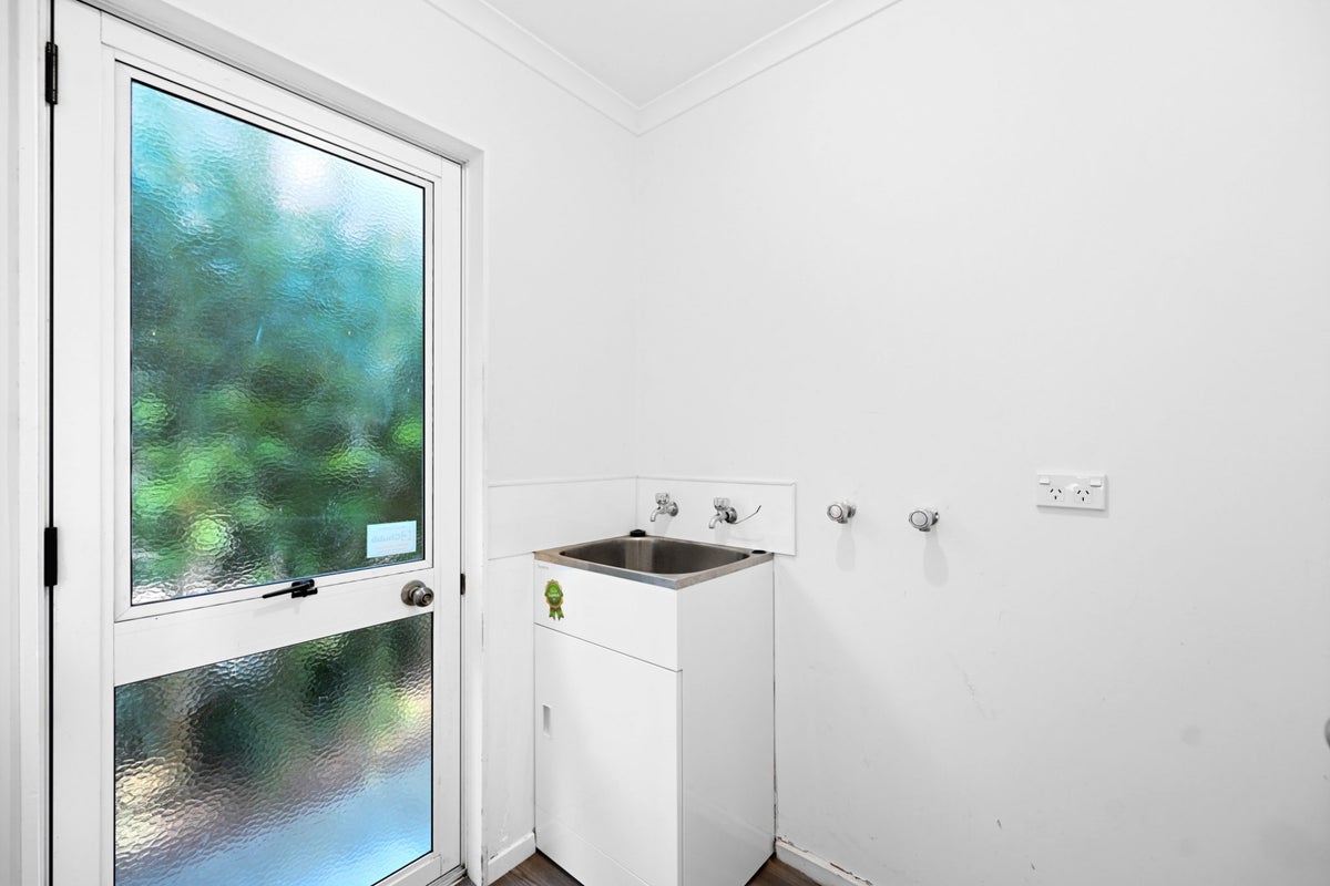 164C Old Farm Road, Hamilton East, Hamilton - Carousel 12