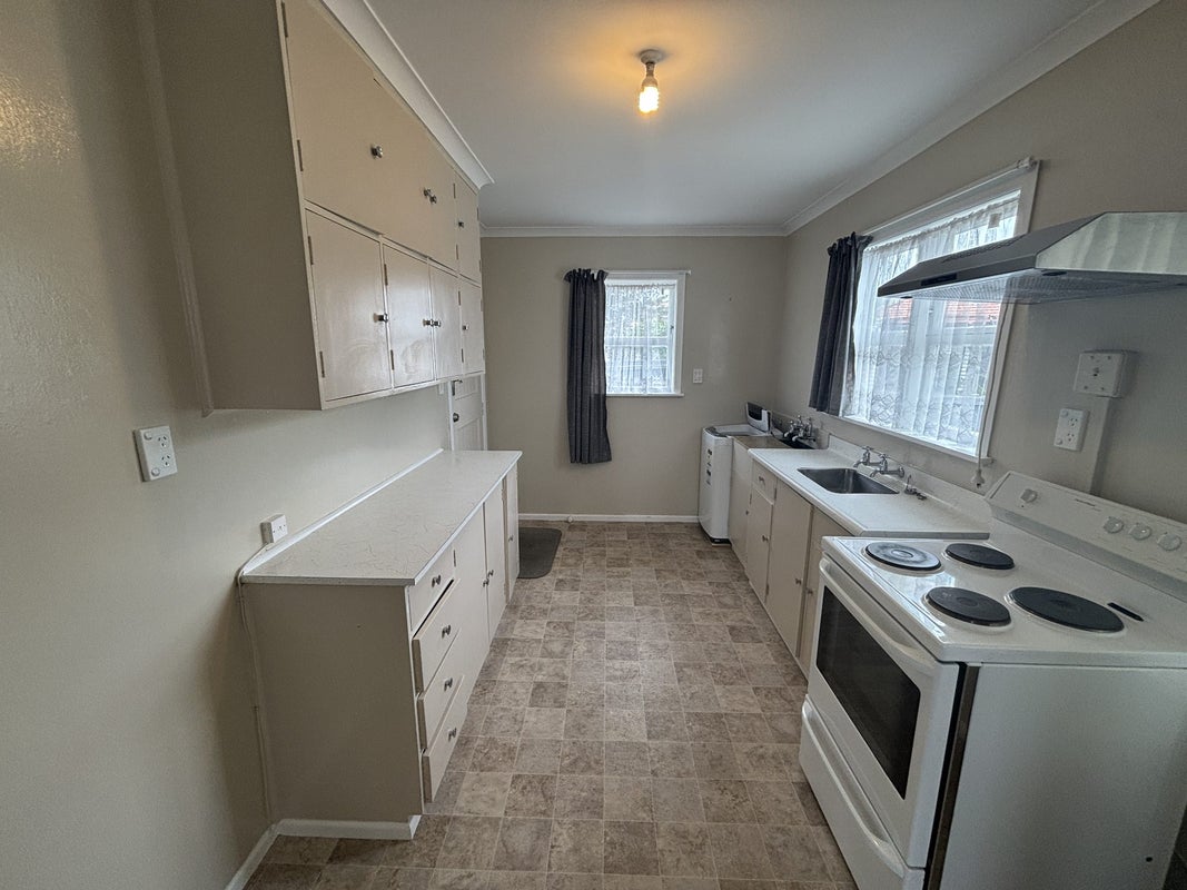 5 Sherwood Place, Levin, Levin - Carousel 2