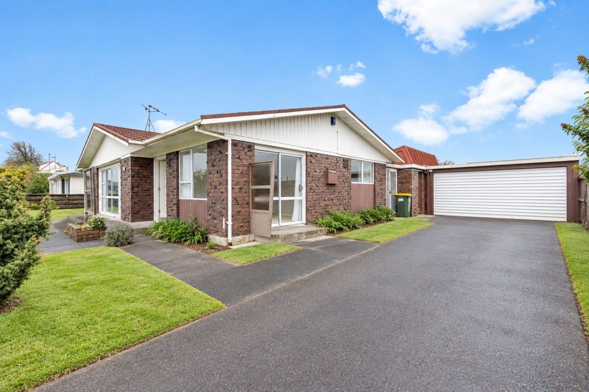 3 Krippner Place, Dinsdale, Hamilton, Waikato - Carousel 2