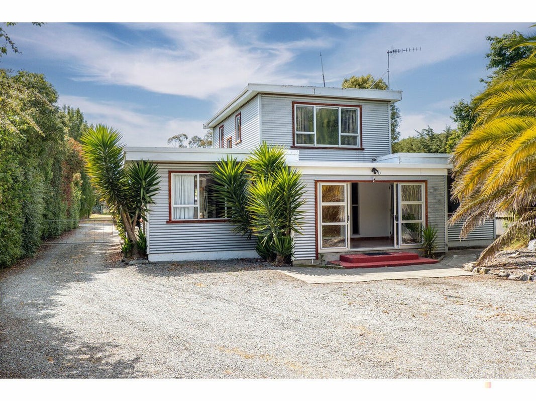 98 Acacia Drive, Levels - Carousel 1