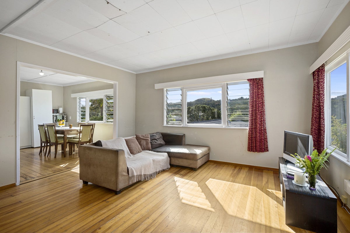 20A Otanerua Road, Hatfields Beach, Orewa - Carousel 1