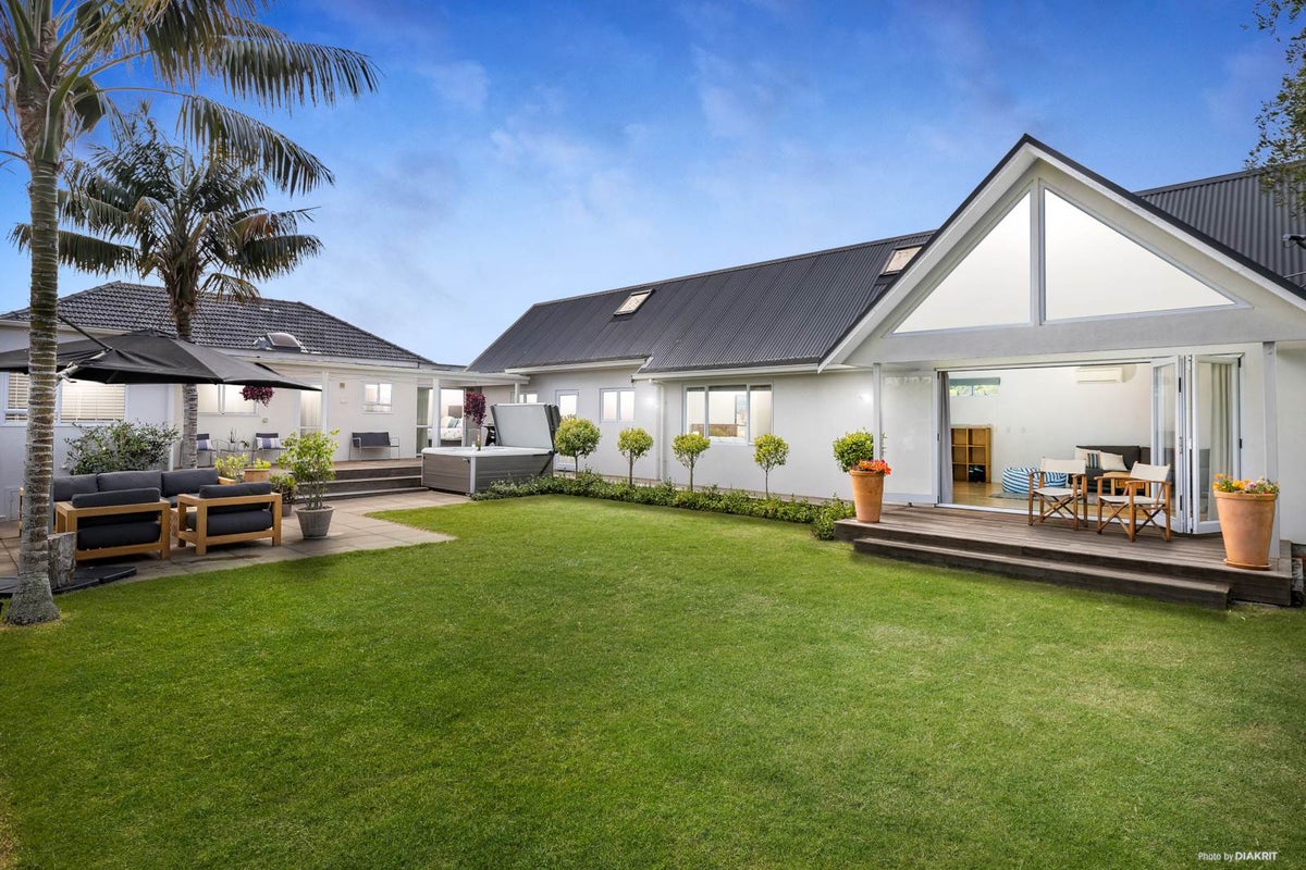 19 Whitehaven Road, Glendowie, Auckland - Carousel 1