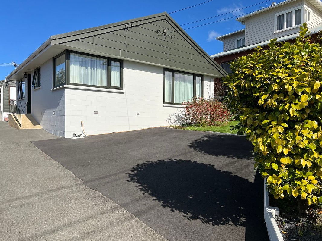 11A Galloway Street, Mornington, Dunedin - Carousel 1