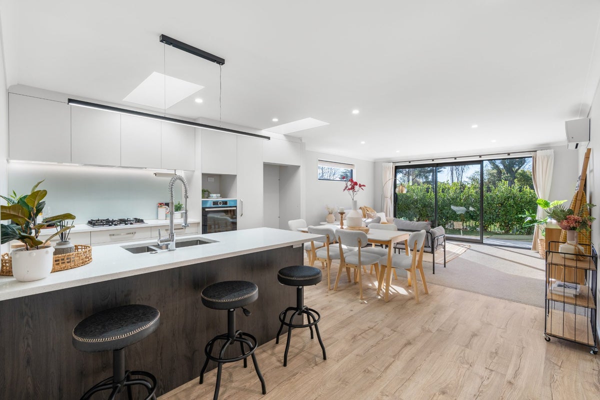 14 Horoeka Street, Avonhead, Christchurch - Carousel 2