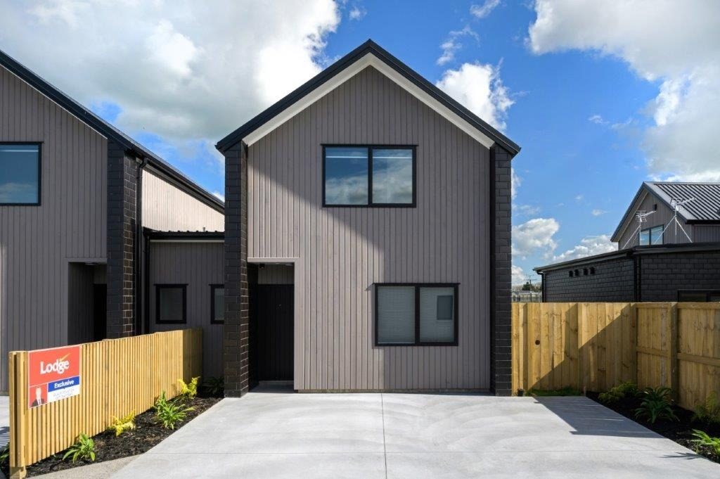 3/128 Peacockes Road, Fitzroy, Hamilton - Carousel 2