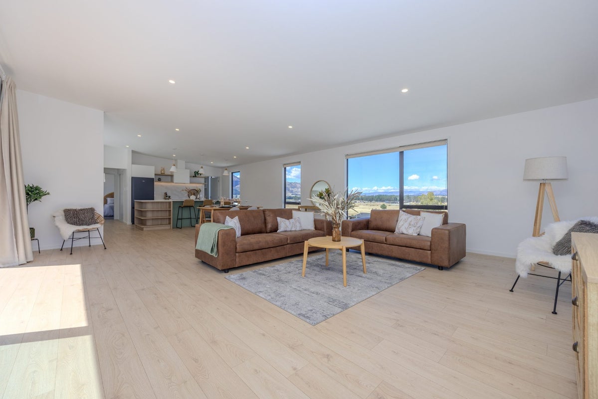 4 Waxeye Lane, Wanaka - Carousel 1