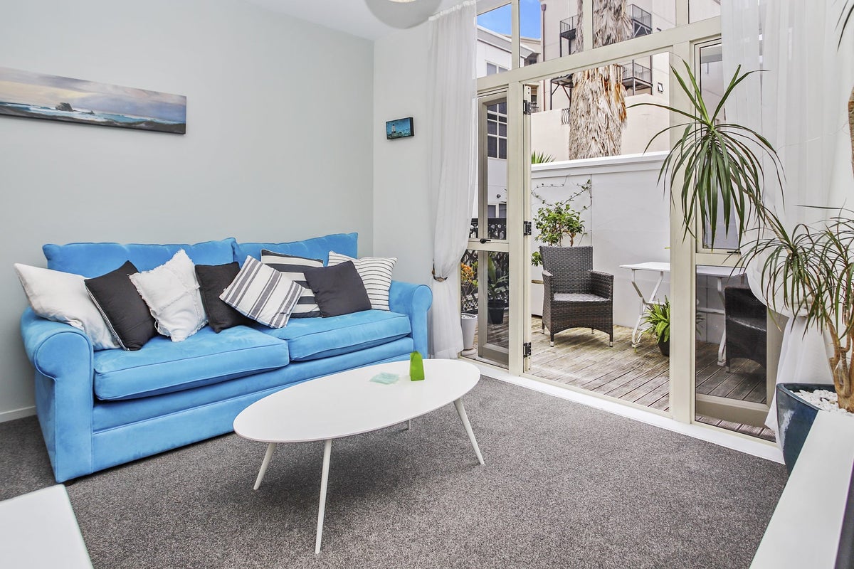 18/8 Burgoyne Street, Grey Lynn, Auckland - Carousel 1