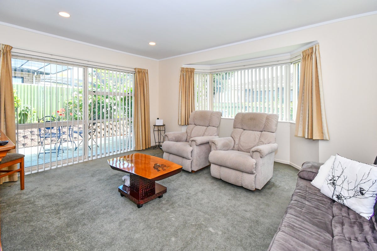 1/17 Omagh Avenue, Papatoetoe, Auckland - Carousel 2