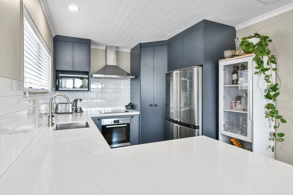 11A Logan Place, Waiuku, Waiuku - Carousel 2