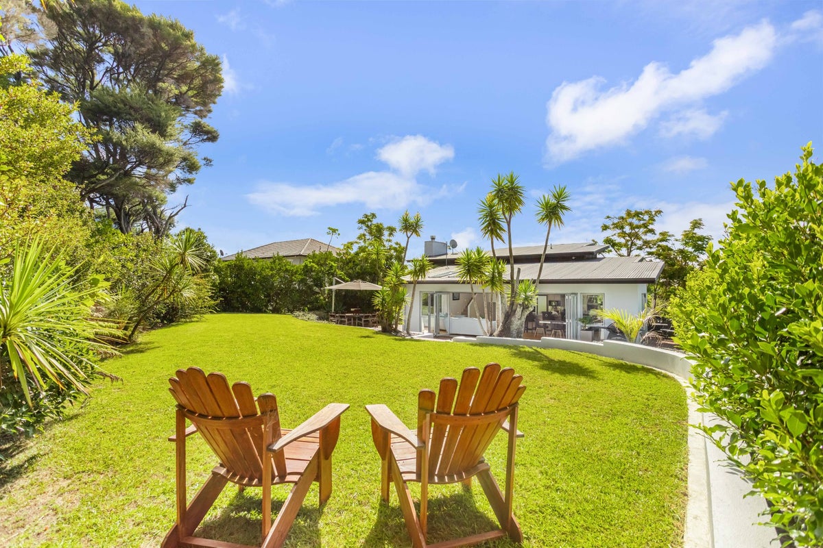 40 Kittiwake Drive, Schnapper Rock, Auckland - Carousel 2