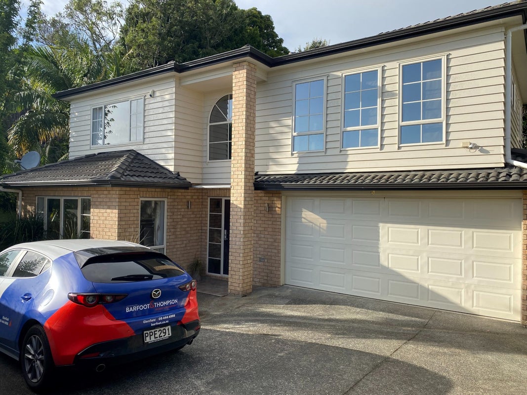 23A Downing Street, Glenfield, Auckland - Carousel 1