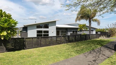 97 Hawkridge Heights, Bethlehem, Tauranga - Carousel 1