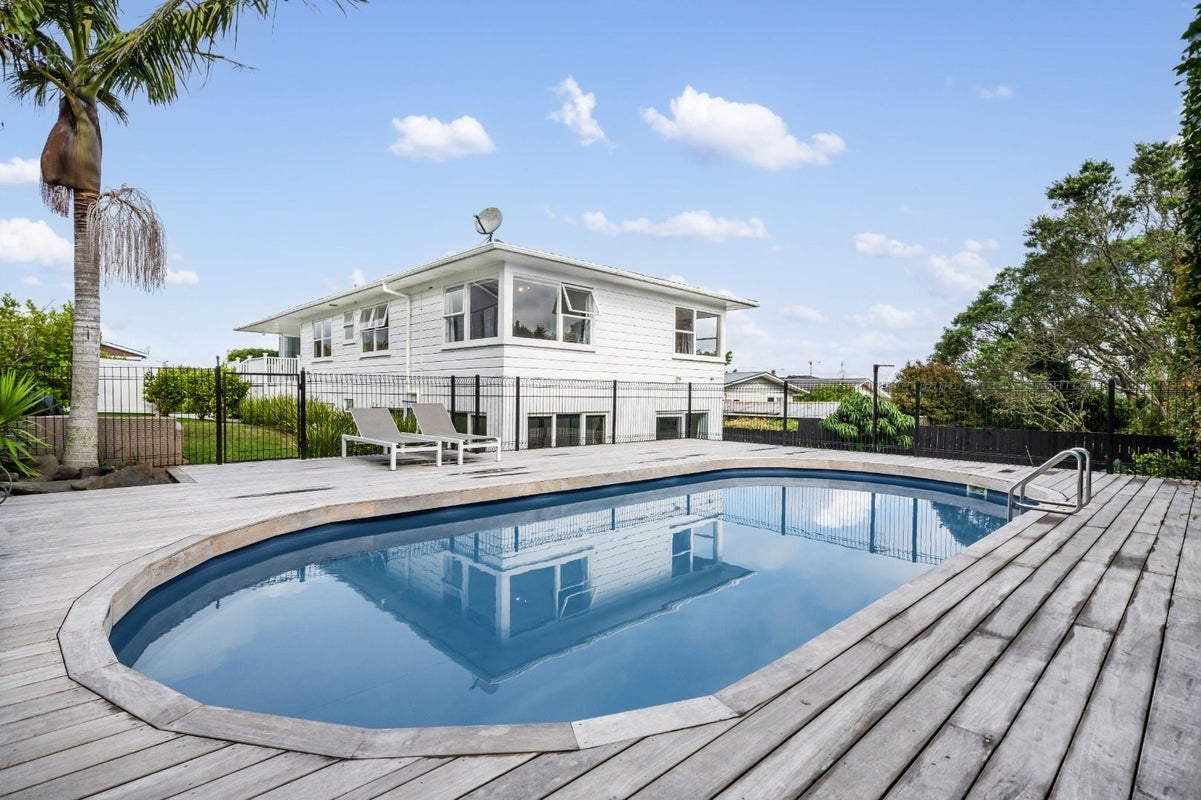 11 Kempthorne Crescent, Mission Bay, Auckland - Carousel 1