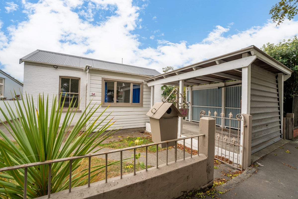 24 Memorial Avenue, Parkside, Timaru - Carousel 1