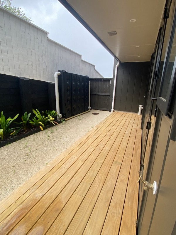 32D Potter Avenue, Northcote, Auckland - Carousel 9