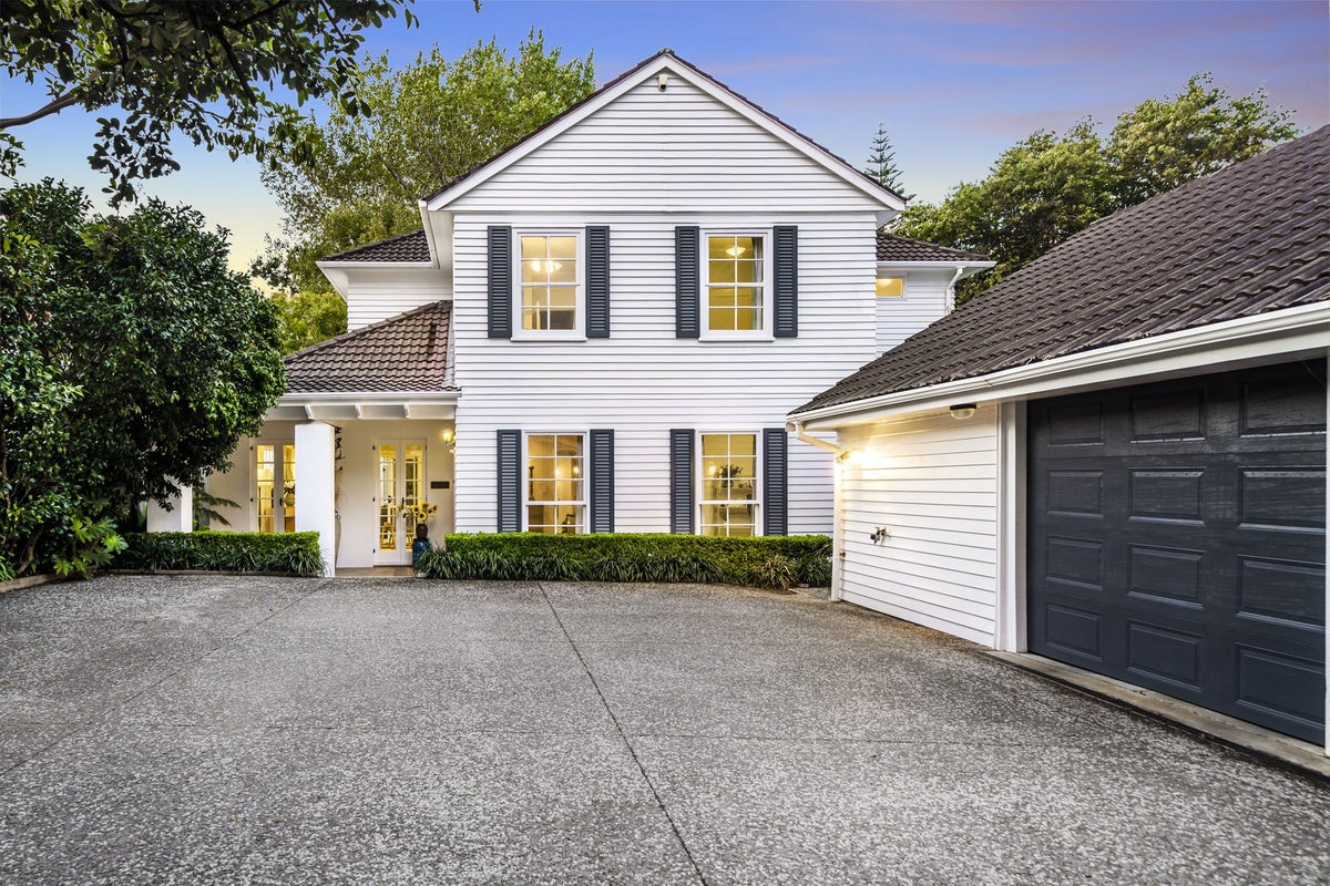 4 Mount Carmel Place, Meadowbank, Auckland - Carousel 2