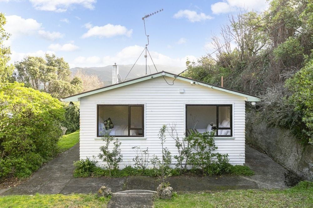 48 Buckley Road, Southgate, Wellington - Carousel 19