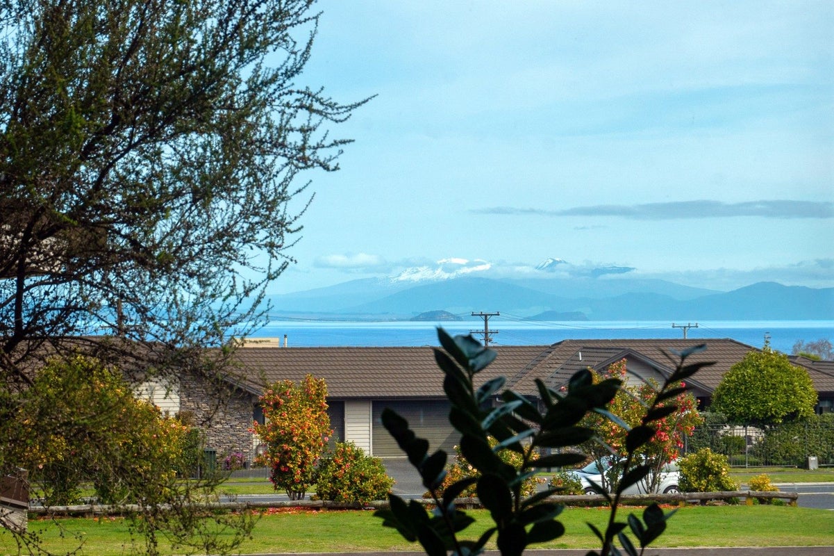 55 Wheretia Street, Taupo, Taupo - Carousel 2