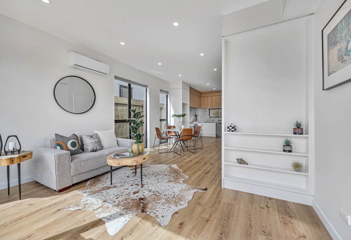 8/135 Taniwha Street, Glen Innes, Auckland - Carousel 2