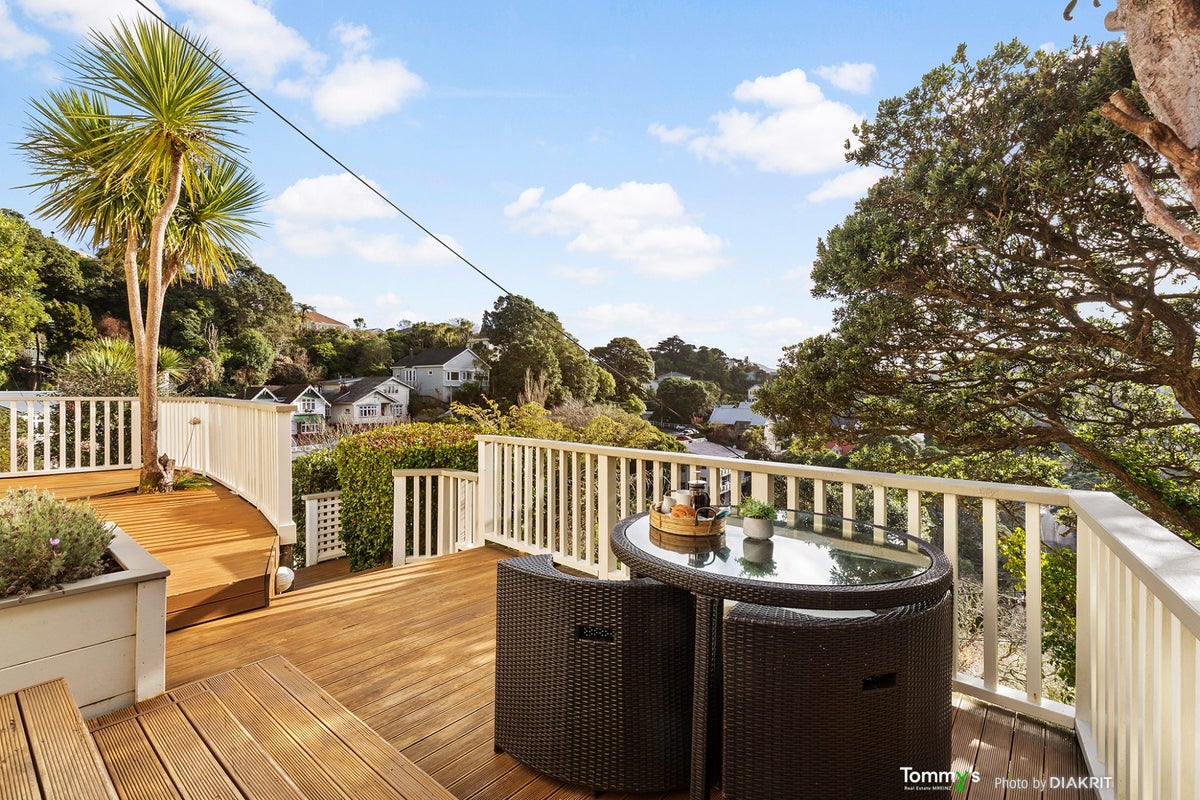 32 Raroa Road, Kelburn, Wellington - Carousel 2