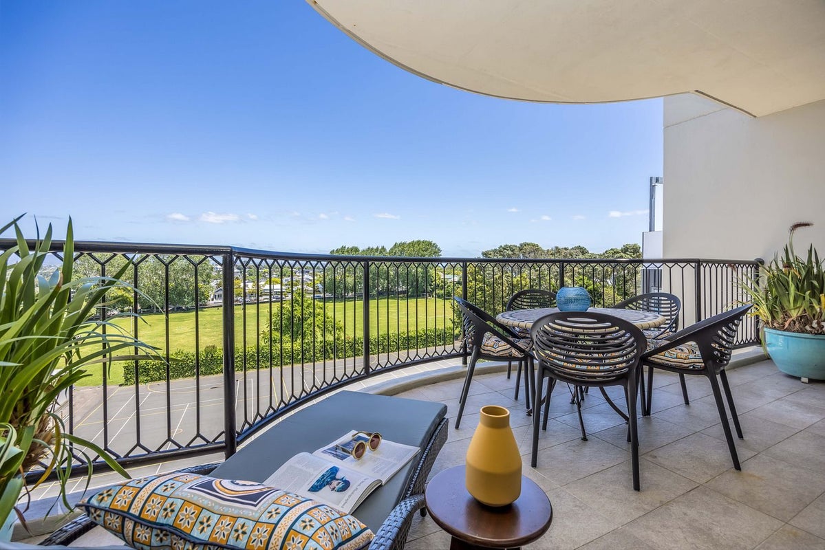 3B/15 Blake Street, Ponsonby, Auckland - Carousel 1