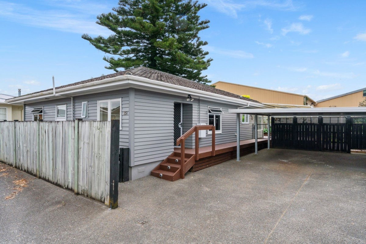 25C Greerton Road, Gate Pa, Tauranga - Carousel 15