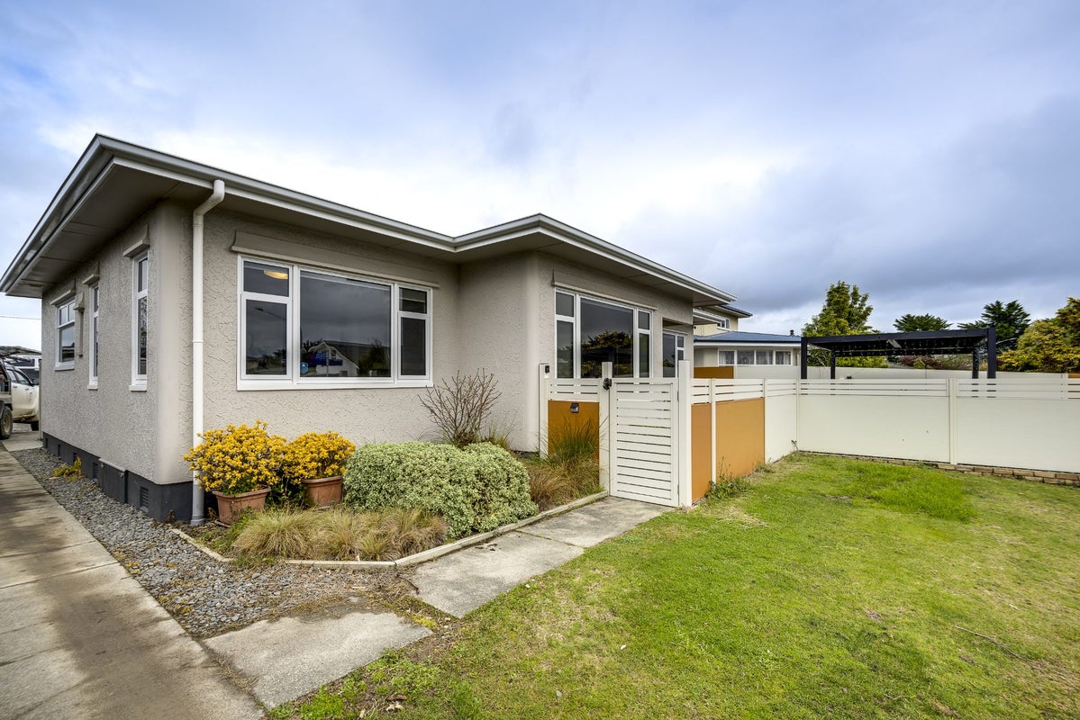 58 Menin Road, Onekawa, Napier - Carousel 2