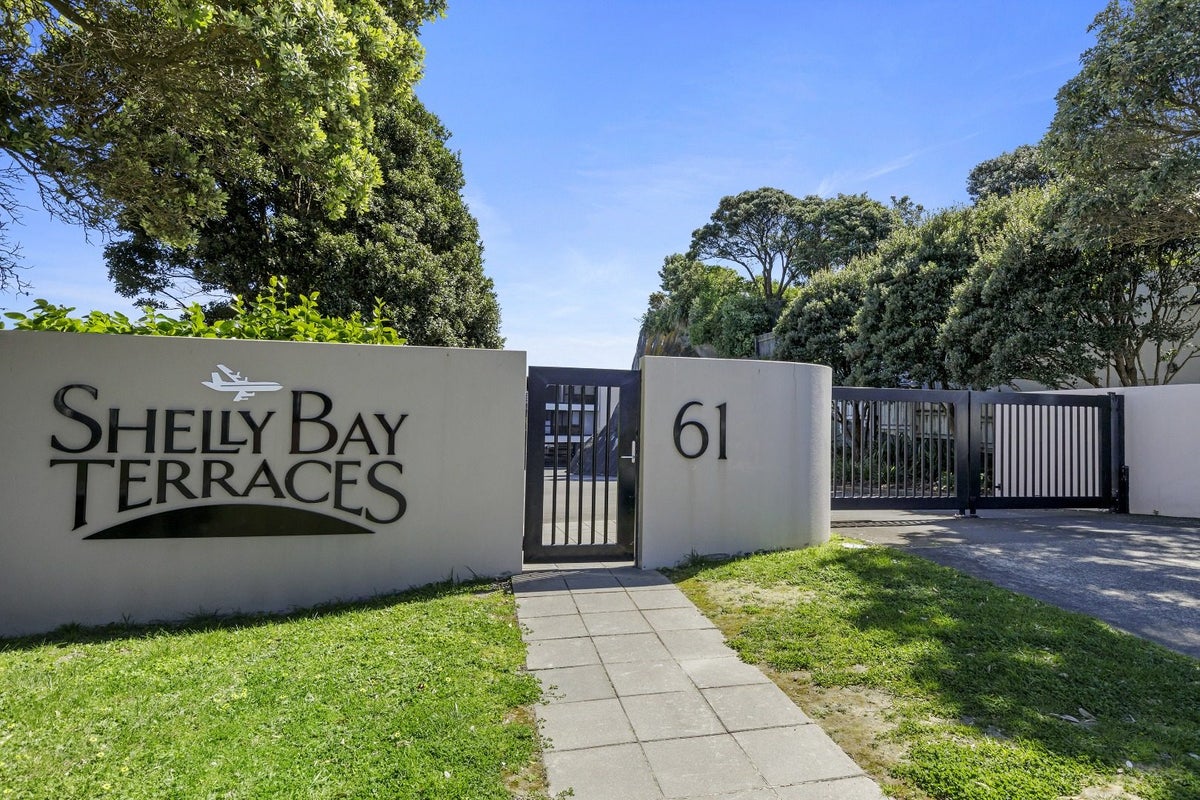 23/61 Maupuia Road, Maupuia, Wellington - Carousel 1