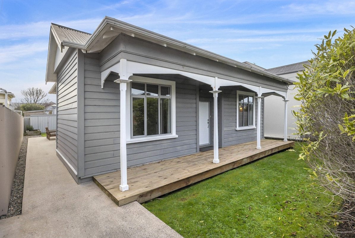 77 Albert Street, Saint Clair, Dunedin - Carousel 1
