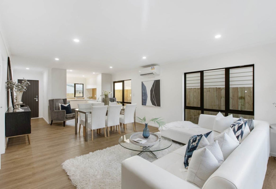 52B Orams Road, Hillpark, Auckland - Carousel 1