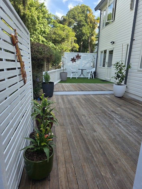 3C Corlett Street, Johnsonville, Wellington - Carousel 1