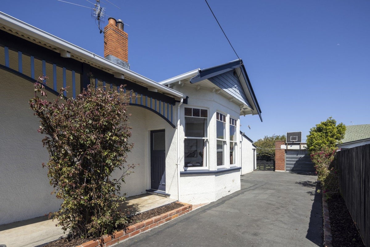 38 Ascot Street, Saint Kilda, Dunedin - Carousel 1