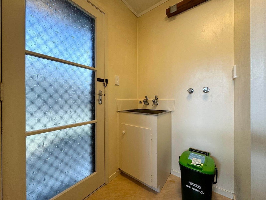 1/7 Glen Avenue, Papatoetoe, Auckland - Carousel 12