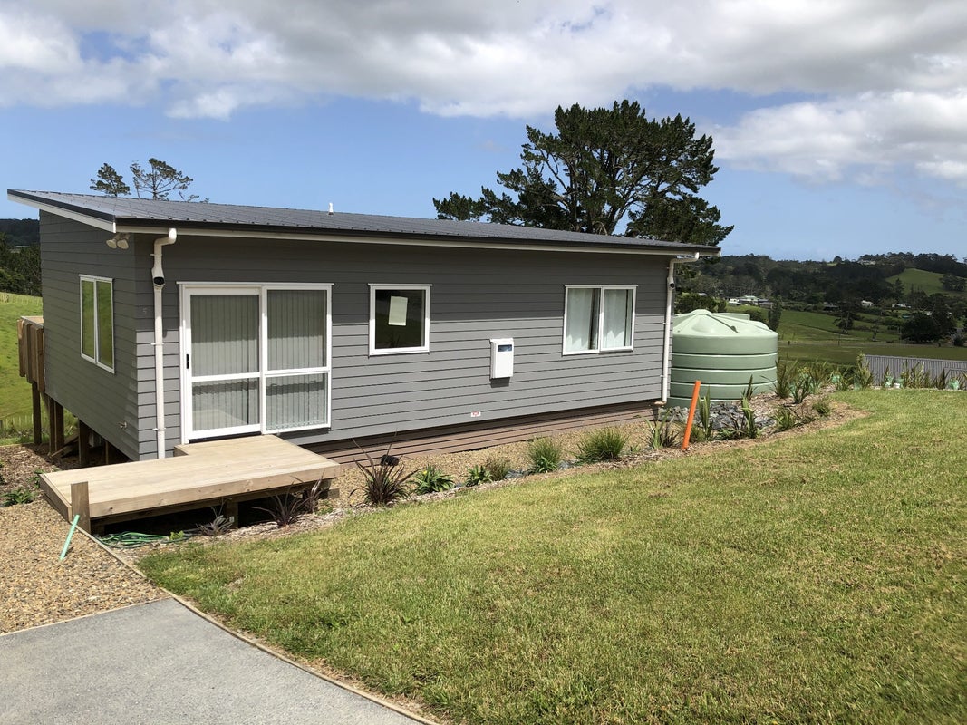 5A Aurea Avenue, Pakuranga, Auckland - Carousel 2