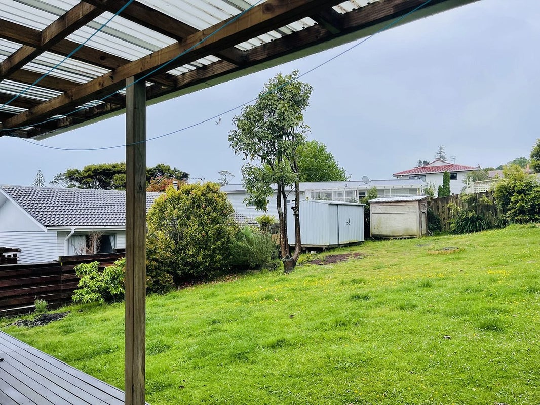 22 Juniper Road, Sunnynook, Auckland - Carousel 2