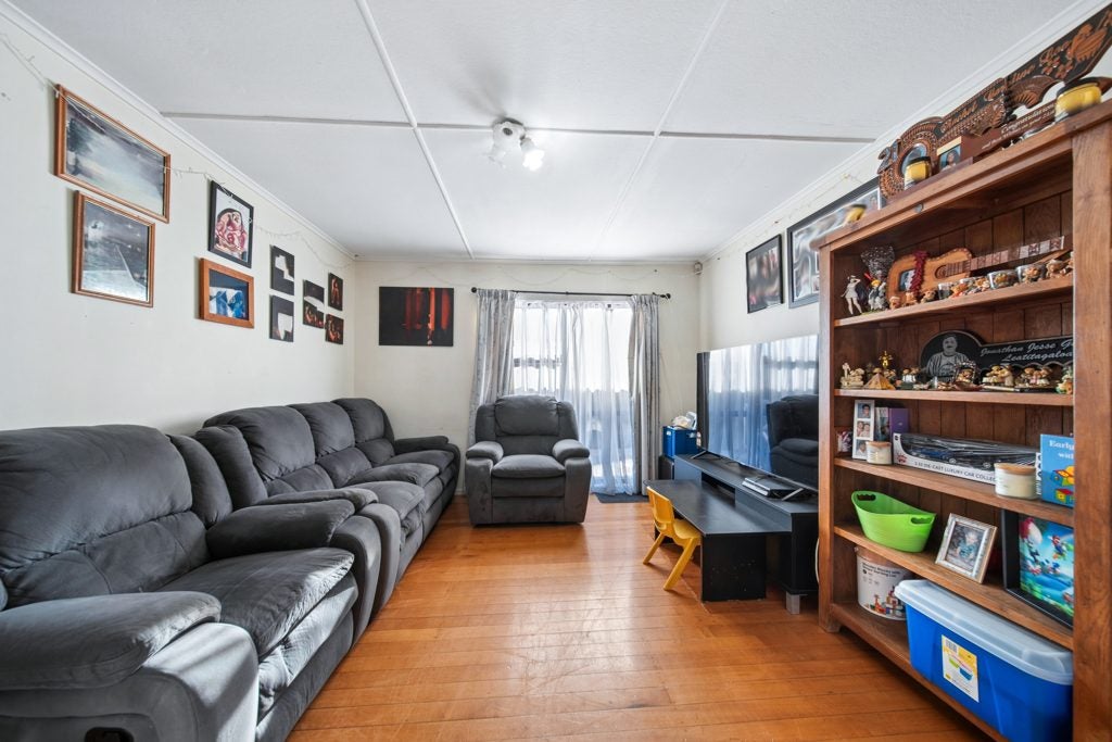 81A Gloucester Road, Manurewa, Auckland - Carousel 2