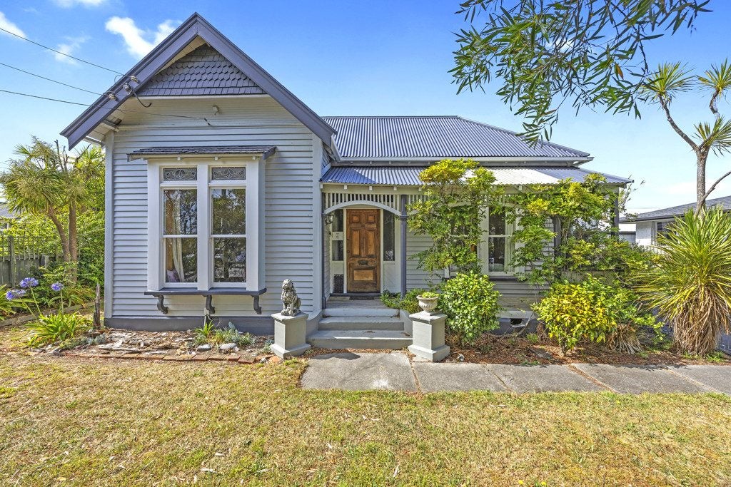 33 Collingwood Street, New Brighton, Christchurch - Carousel 1